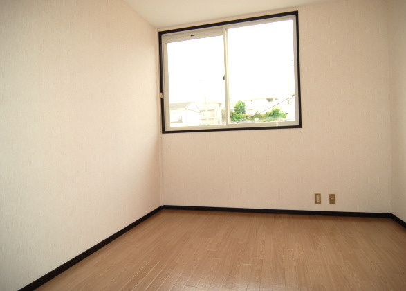 市原市西広6丁目　一棟売アパートの洋室