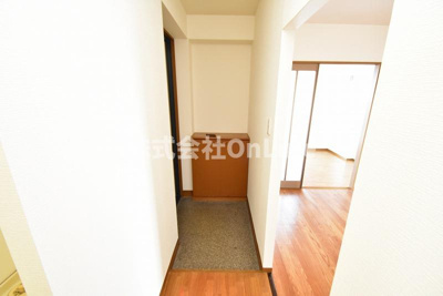 【玄関】 | ニューリバーサイド八尾南B