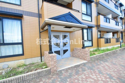 【エントランス】 | ニューリバーサイド八尾南B