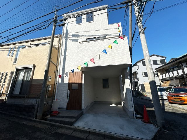 【外観】 | 三芳町藤久保　新築一戸建住宅　全1棟　(ふじみ野店) | 建物完成につきご内覧可能！
お気軽にお問い合わせください♪