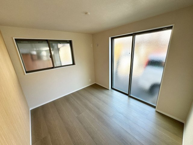 【収納】 | 三芳町藤久保　新築一戸建住宅　全1棟　(ふじみ野店) | 1階洋室5.3帖
全居室収納スペース完備！