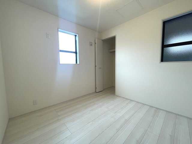 【洋室】 | 練馬区貫井4丁目　新築一戸建住宅（成増店） | 通常のお部屋としても使えるストレージルーム