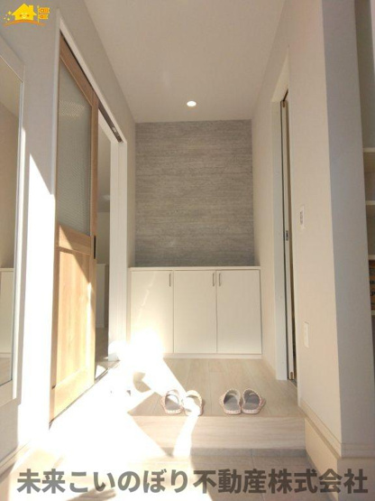 【玄関】 | LIGARE久喜市本町10期2号棟 | きれいな玄関です