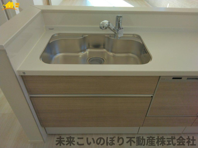 【設備】 | LIGARE久喜市本町10期2号棟 | ビルトイン浄水器付きです。大切な家族にはいい水を飲んでもらいたいですね。