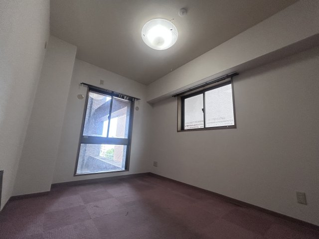 ル・シャトーサンツリーの洋室