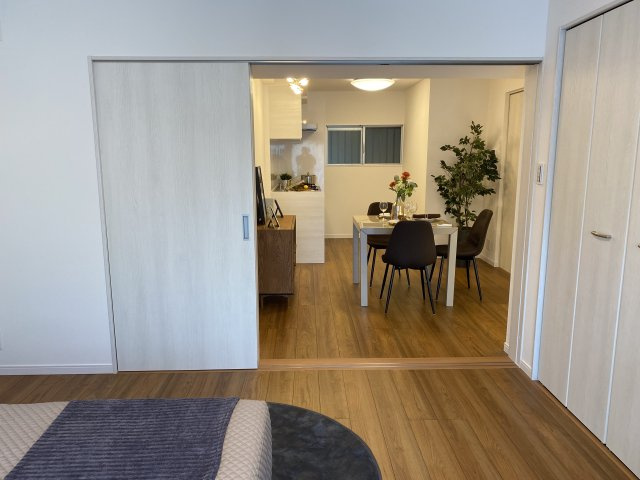 レックス四谷の洋室|洋室（リフォーム後、入居前に撮影した写真です）