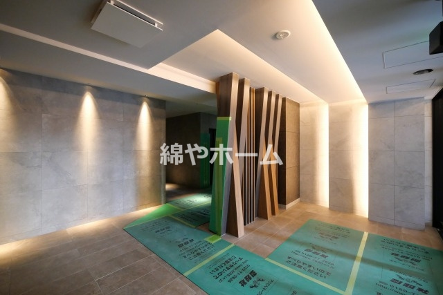 エスリード難波ザ・ブライトのロビー|建物の内部です