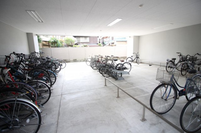 【その他共用部分】 | クローバー・ソレイユ南田辺 | 駐輪場