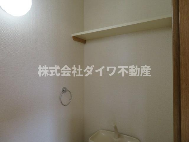 グランデュールの設備|トイレ棚