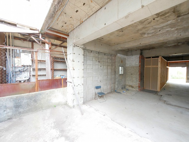 ハウスナカタニの内装