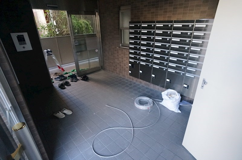 シャルレ3番館のエントランス