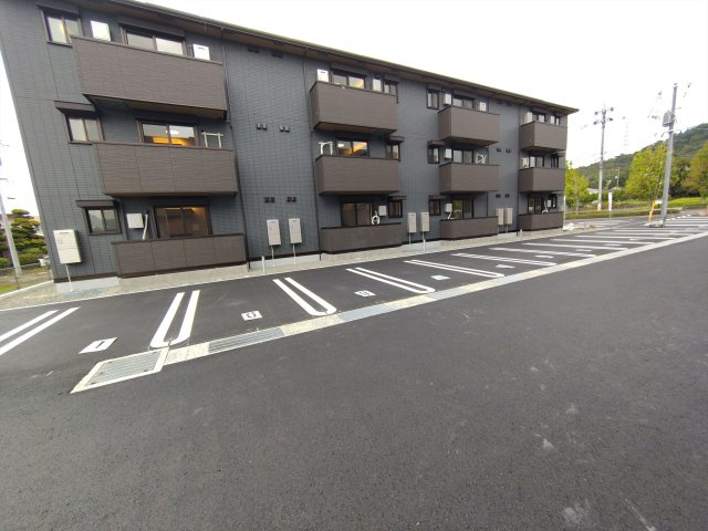 サンフィット　B棟の駐車場