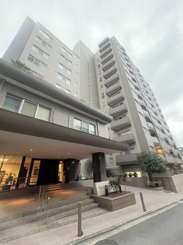 ドミール五番町の外観