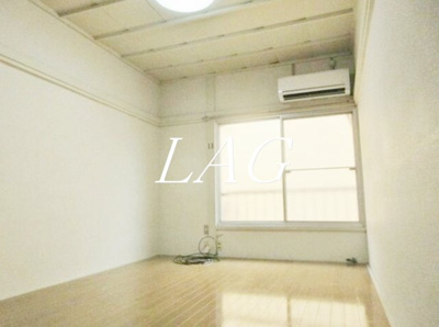 【居間・リビング】 | ハウスシュウ | 洋室のお部屋です。