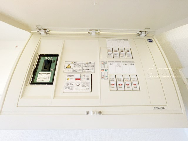 【発電・温水設備】 | 渋谷コーポ | 分電盤