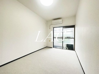 【居間・リビング】 | ハイシティ南青山 | 洋室のお部屋です。