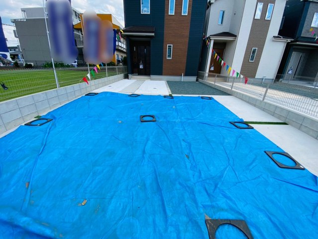 ハートフルタウン／東区月出７丁目／E号棟の駐車場