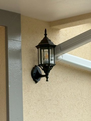 【その他】 | ヴィラアイビス | 暖かみのあるデザインの外灯