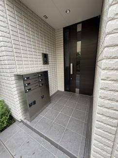 【エントランス】