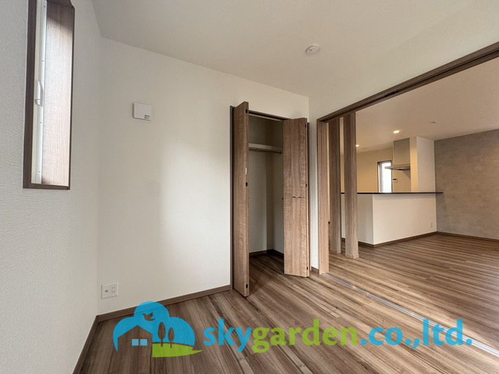 藤沢市高倉8期　新築戸建　全8棟8号棟の洋室|明るい洋室です