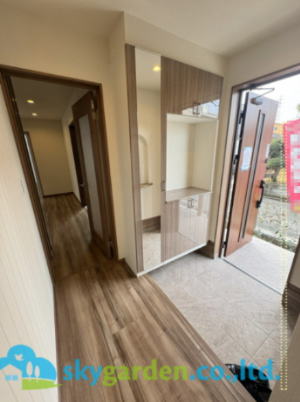 藤沢市高倉8期　新築戸建　全8棟8号棟の玄関|毎日通る玄関はこちらです