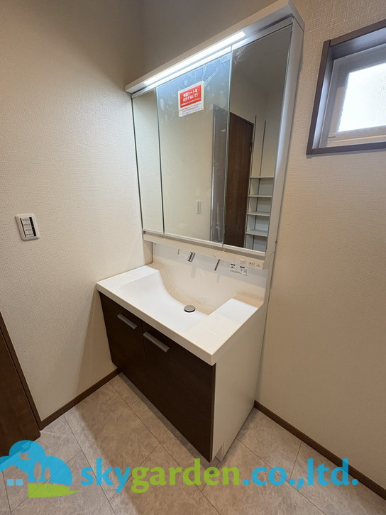 藤沢市高倉8期　新築戸建　全8棟8号棟の独立洗面台|独立洗面台、朝の身支度には欠かせません