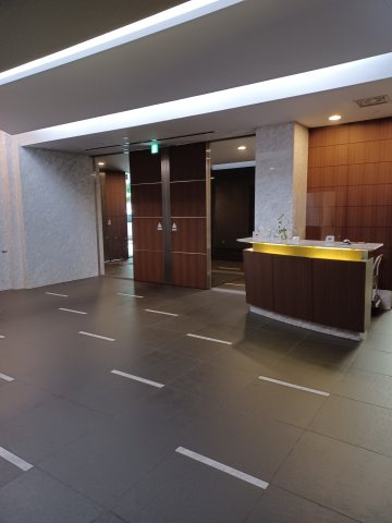 ウェリスシティ大森タワーのエントランス