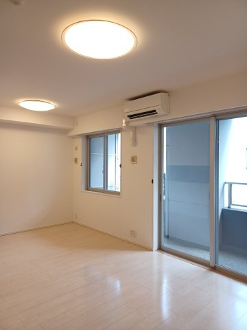 ウェリスシティ大森タワーの居間・リビング