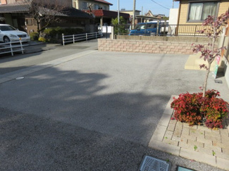 【駐車場】