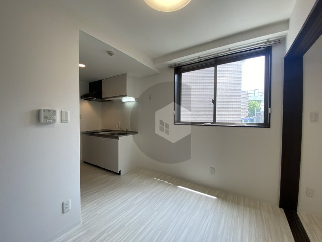 ルミエール・フジの居間・リビング