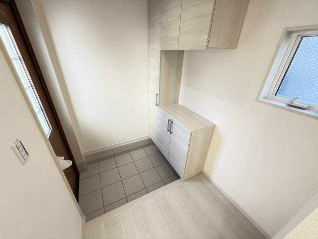 Livele Garden.S堺北区東上野芝町5期　2号棟の玄関