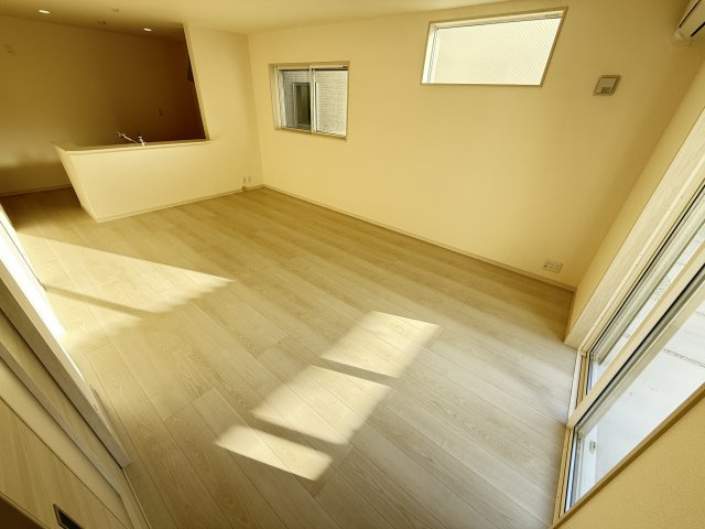 Livele Garden.S堺北区東上野芝町5期　2号棟の居間・リビング