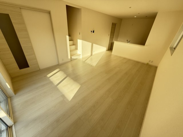 Livele Garden.S堺北区東上野芝町5期　2号棟の居間・リビング