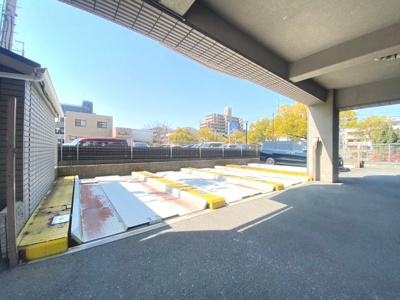 【駐車場】 | ヴィオラ千里