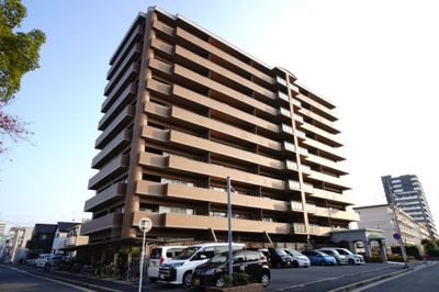 【外観】 | 【上質リフォーム】ヴィラージュ吉島西 | 現地（2024年12月3日8：00頃）撮影