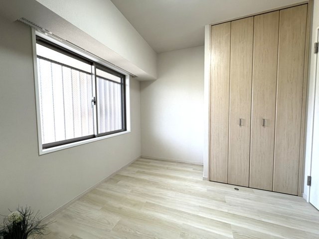 グランゲート川崎の洋室|洋室/クロス、フロアタイル貼替済み