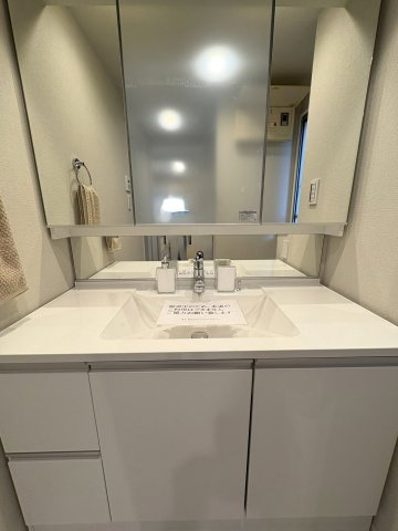 グランゲート川崎の独立洗面台|洗面台/新規交換済み