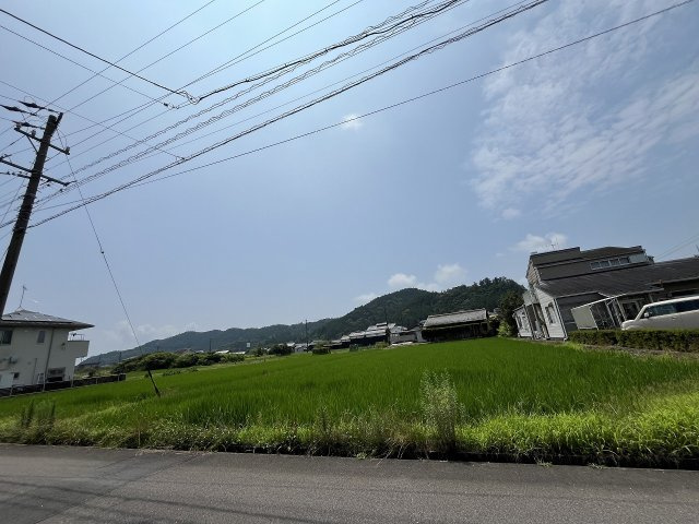 土地　太郎丸北郷の前面道路含む現地写真