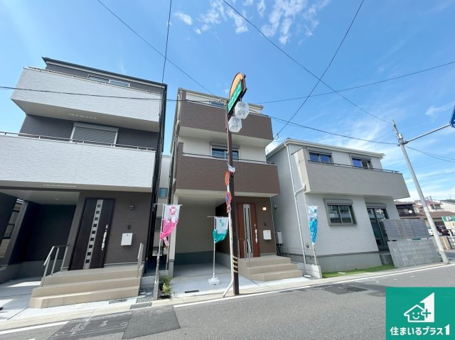 高槻市昭和台町　新築一戸建ての外観|安心の10年保証！外観を美しく保ち、雨水で汚れを落とします！気になることがありましたら、お気軽にお問い合わせください！