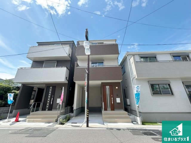 高槻市昭和台町　新築一戸建ての外観|安心の10年保証！外観を美しく保ち、雨水で汚れを落とします！気になることがありましたら、お気軽にお問い合わせください！