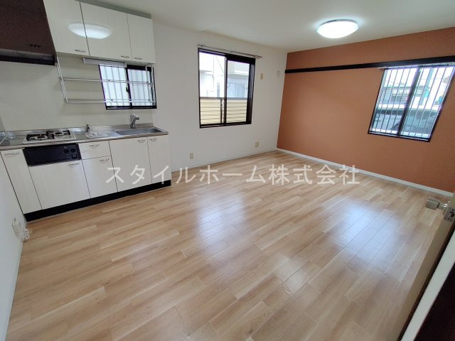 フレグランス　フォレBの居間・リビング