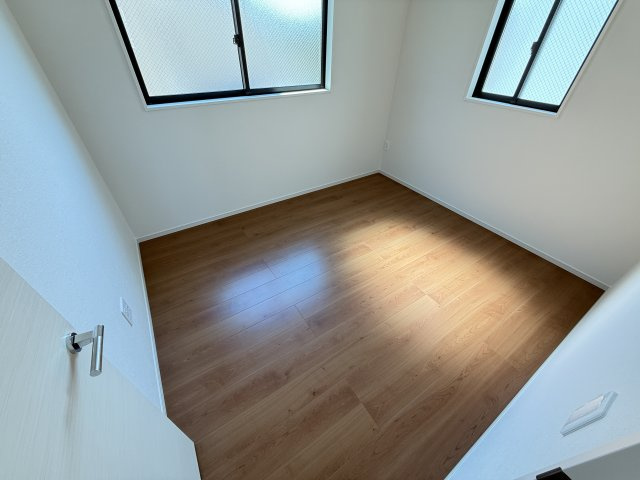 石津町中1期1棟の洋室