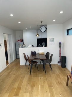 【居間・リビング】 | 和泉市府中町中古戸建