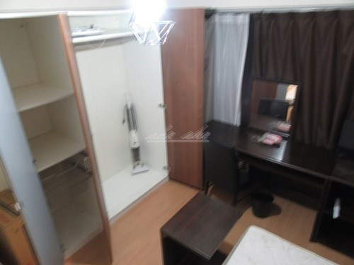 【居間・リビング】ホーユウコンフォルト岸谷 