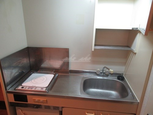 【キッチン】ホーユウコンフォルト岸谷 