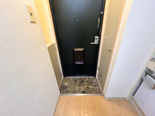 グリーンハウス緑地の玄関