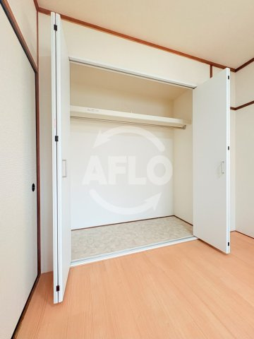 アイリス三井ビル　高倉小学校区の収納|アイリス三井ビル　洋室