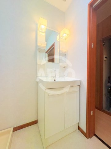 アイリス三井ビル　高倉小学校区の独立洗面台|アイリス三井ビル　独立洗面台