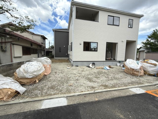 堺市北区東上野芝町　第1期　新築一戸建ての駐車場