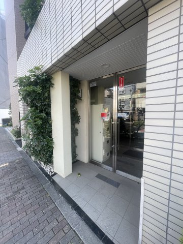 四丁目ヒルズのエントランス